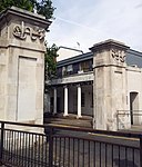 London, Woolwich Dockyard, gatehouse 1.jpg