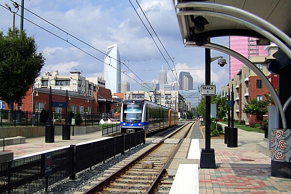 Lynx train near Bland Street station