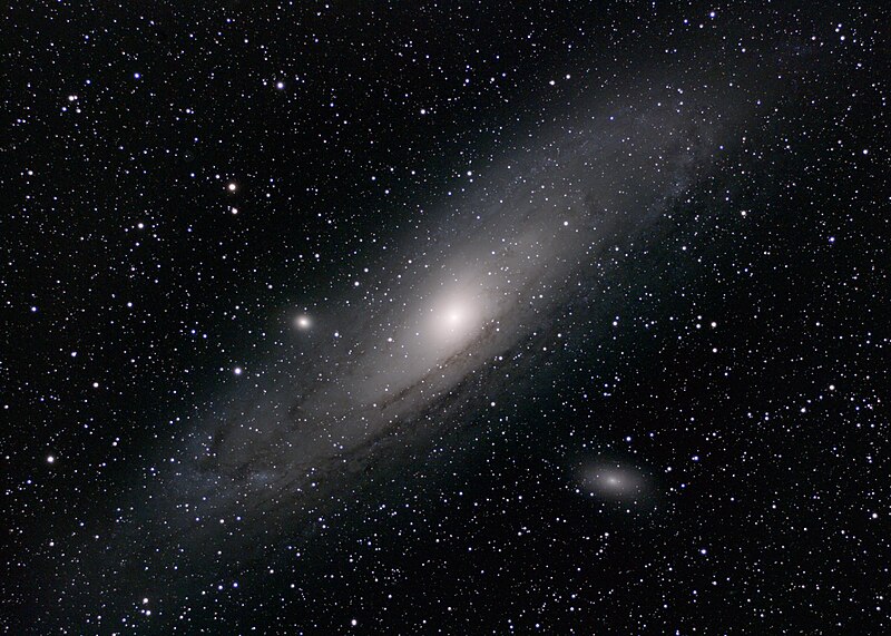 andromeda galaxy through hubble