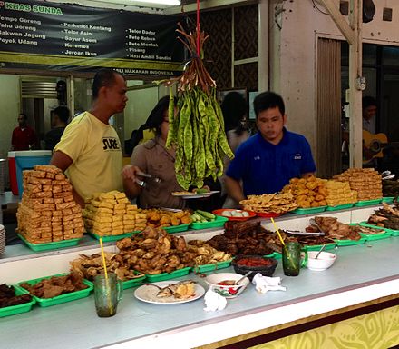 Sundanese dishes at a food stall