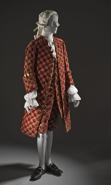 File:Man's 3-piece velvet suit c. 1755.jpg