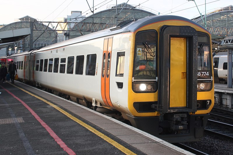 File:Manchester Piccadilly - Abellio 158774 (plain white).JPG