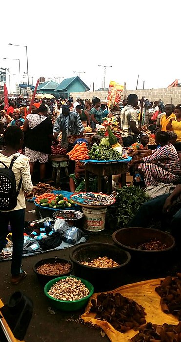 Trading in Oyingbo Market Market Traders Up in the Early Hours - Oyingbo Market, Lagos.jpg