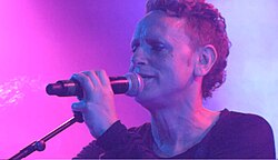 Martin Gore esiintymässä 26. huhtikuuta 2013.