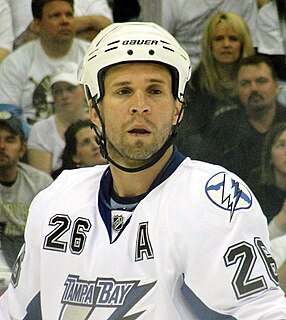 Martin St. Louis Canadian ice hockey player (born 1975)