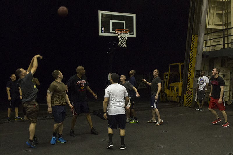 File:Mesa Verde Marines, Sailors enjoy hangar bay basketball 140628-M-MX805-047.jpg