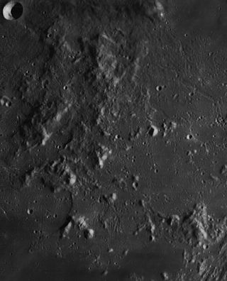 <span class="mw-page-title-main">Montes Archimedes</span> Mountain range on the Moon