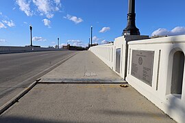 Monument Avenue Bridge