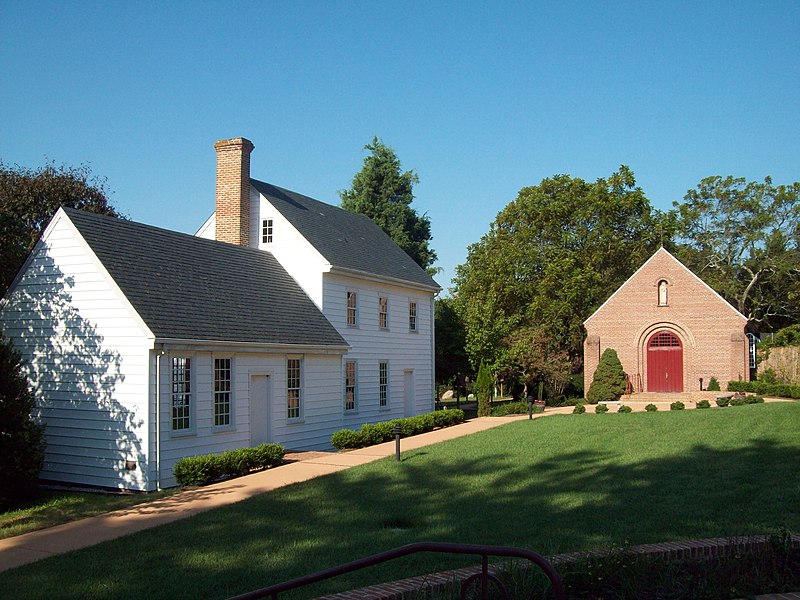 File:Mt Carmel Monastery and Chapel Sept 09.JPG