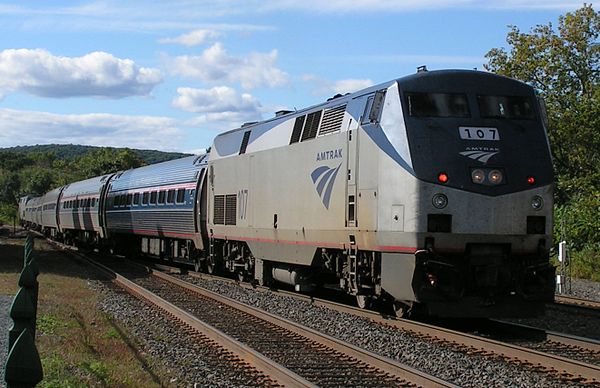 A Vermonter backing up at Palmer in 2007. Visible are two GE P42DCs and six Amfleet cars.