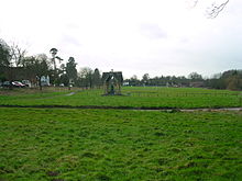 File:Ockley_Green.JPG