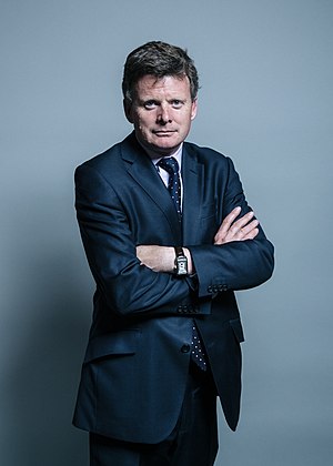 Official portrait of Richard Benyon.jpg