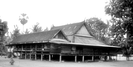 ไฟล์:Old sala of Wat Khung Taphao.jpg