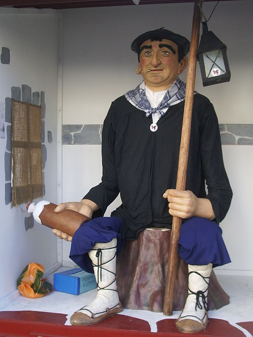 Olentzero, a Basque Christmas figure, wears a beret