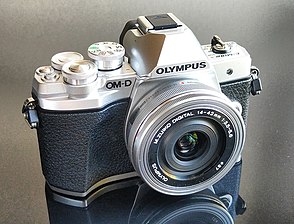 Olympus E-M10 Mark III Silver.jpg