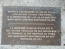 Oscar Wilde - Pere Lachaise - 01.jpg