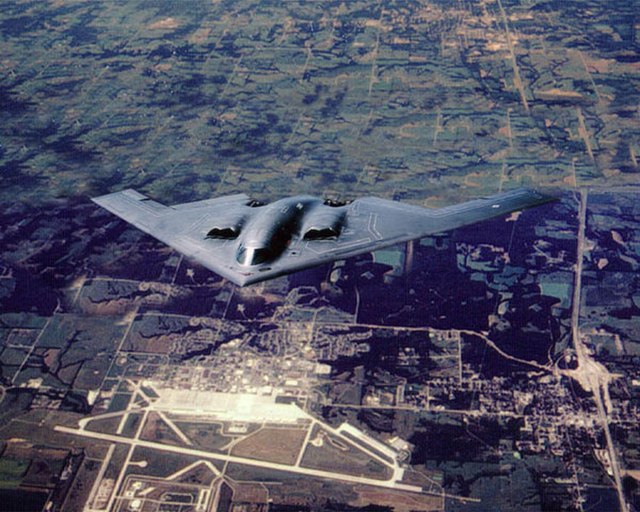 A B-2A Spirit from the 509th Bomb Wing flying over Whiteman AFB.