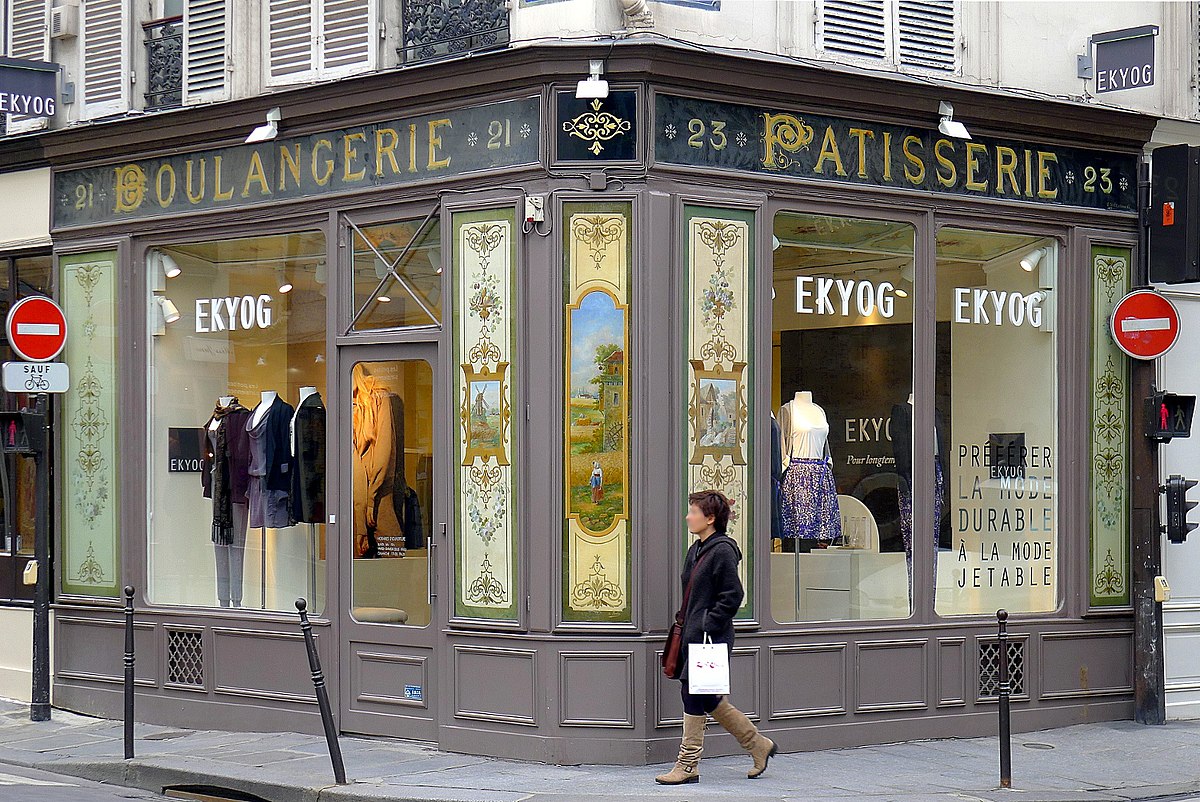 File:P1000987 Paris IV Rue des Francs-Bourgeois Rue de Sévigné Boutique  d'angle MH.JPG - Wikimedia Commons