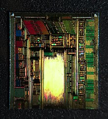 A PMIC on the inside. This is a die shot of an Apple 338S1164 PMIC manufactured by Dialog Semiconductors. PXE2.jpg