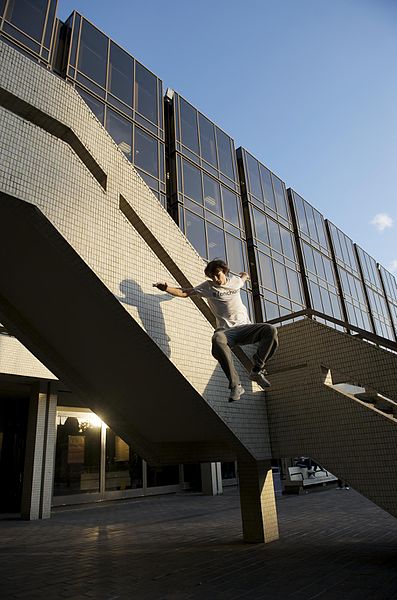 File:Parkour Foundations (2911049517).jpg