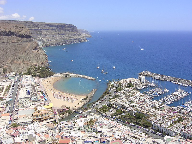 File:Playa puerto mogan gran canaria.jpg