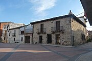 Plaza principal de Almendral de la Cañada.