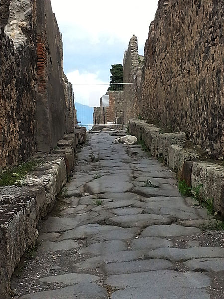 File:Pompei 11.jpg