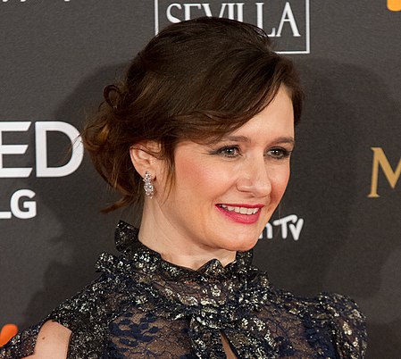 Premios Goya 2018 - Emily Mortimer (cropped).jpg