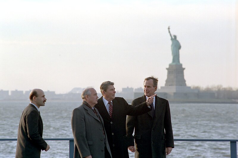 File:President Ronald Reagan and Vice-President George H. W. Bush meet with Soviet General Secretary Mikhail Gorbachev on Governor's Island New York.jpg