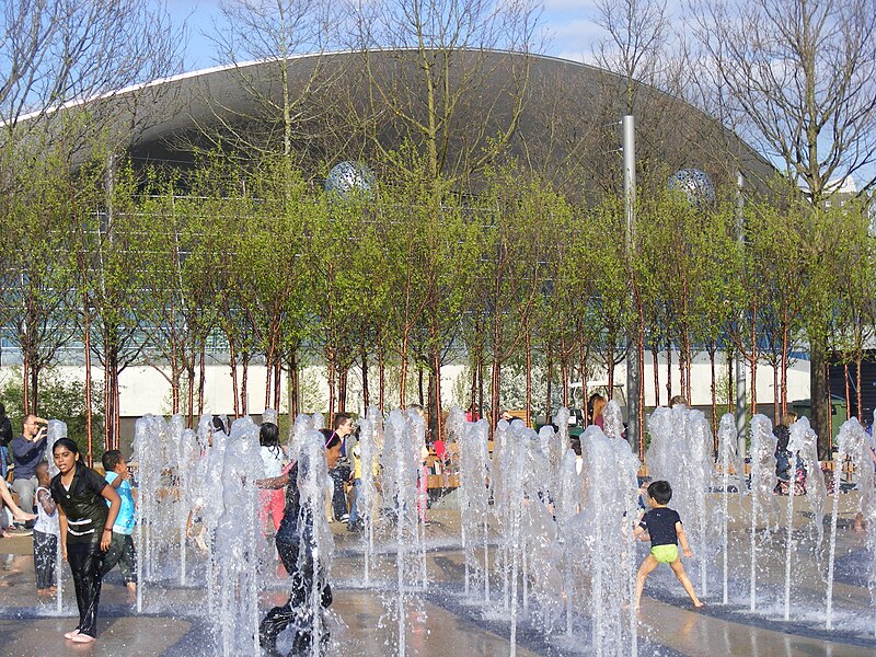 File:Queen Elizabeth Olympic Park (13763723503).jpg