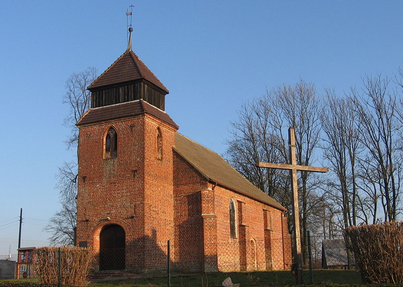 File:Radowo Wielkie Church 2008-01b.jpg