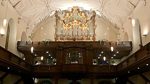 Regensburg Dreieinigkeitskirche Orgel Ahrend.jpg