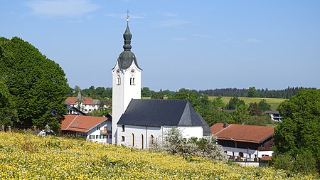 Reichersbeuern Kirchberg Kirche v SO