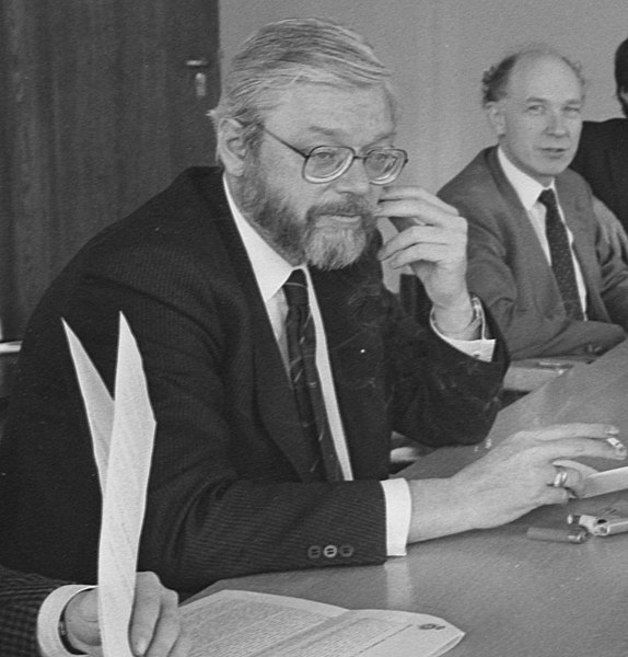 File:Rein Hummel (1986).jpg