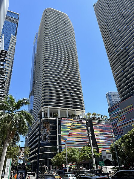 File:SLS LUX Brickell Downtown Miami Built 2018.jpg