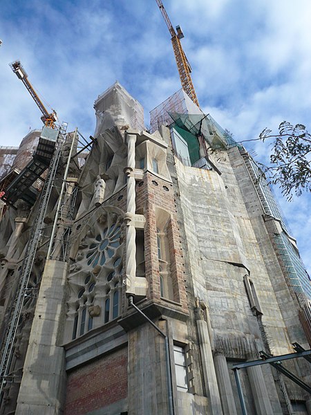 File:Sagrada Família P1410837.jpg