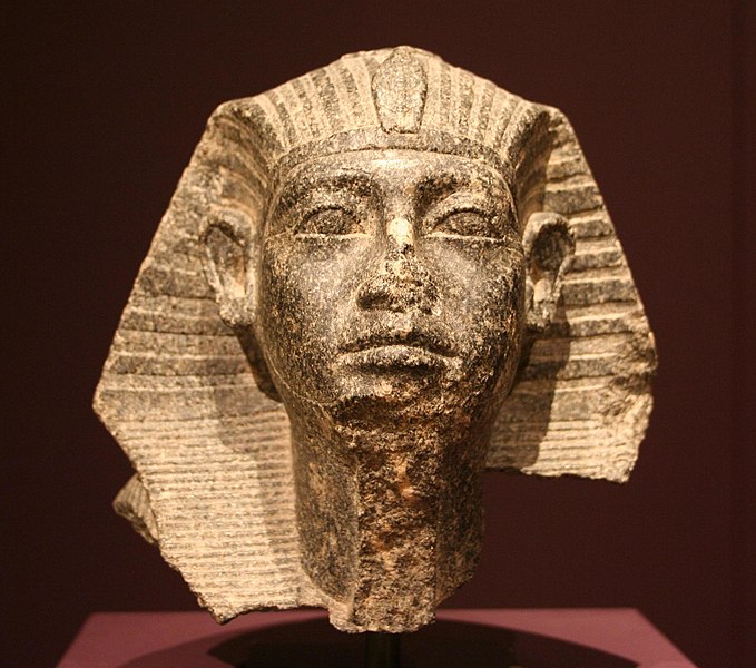 File:Sesostris III Sphinxkopf.jpg