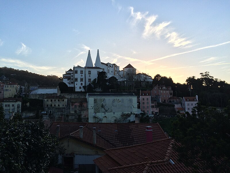 File:Sintra (25817969785).jpg