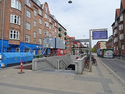 How to get to Skjolds Plads with public transit - About the place