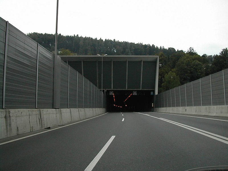 File:Sonnenbergtunnel.jpg