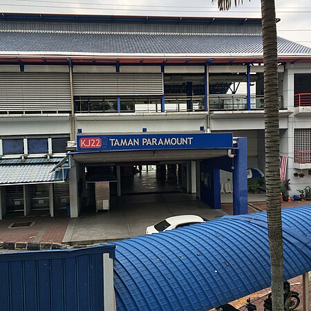 Stesen_LRT_Taman_Paramount