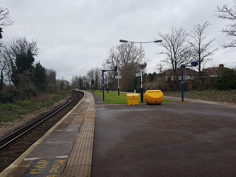 File:Sutton Common station 20200111 112222 (49366307463).jpg