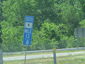 One of the rare instances of State Route 6 being signed, instead of the designation being hidden under another route. The route is still co-signed with US Route 31E, but Route 6 also has its own signage.