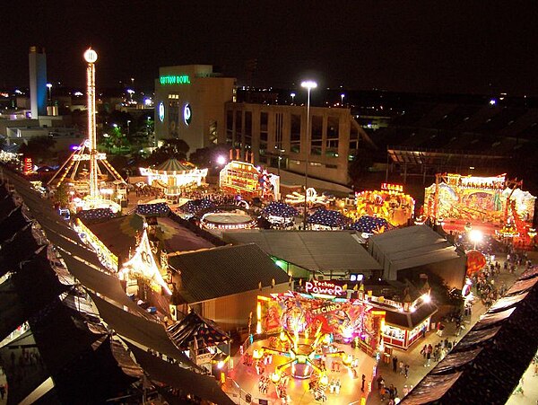 A glimpse of the State Fair of Texas at night in 2006