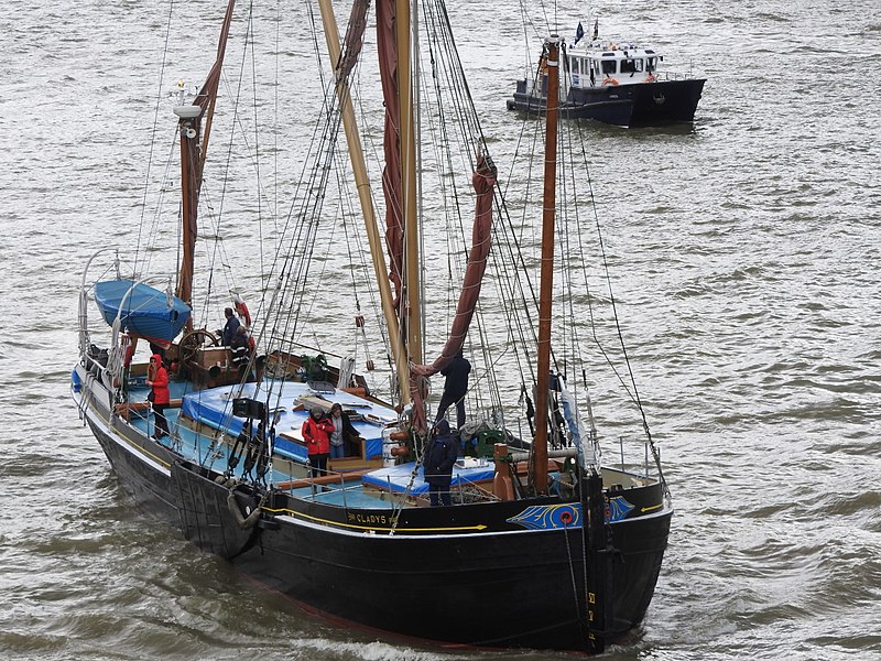 File:Thames barge parade - through Tower Bridge into the Pool - Gladys 6685.JPG