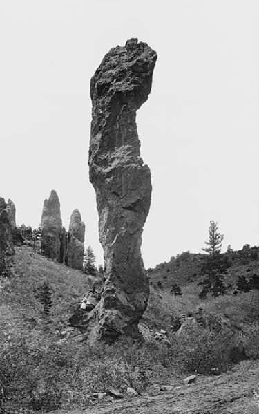 File:The Major Domo, Glen Eyre. Garden of the Gods, Colorado - NARA - 517242-Edit1.jpg