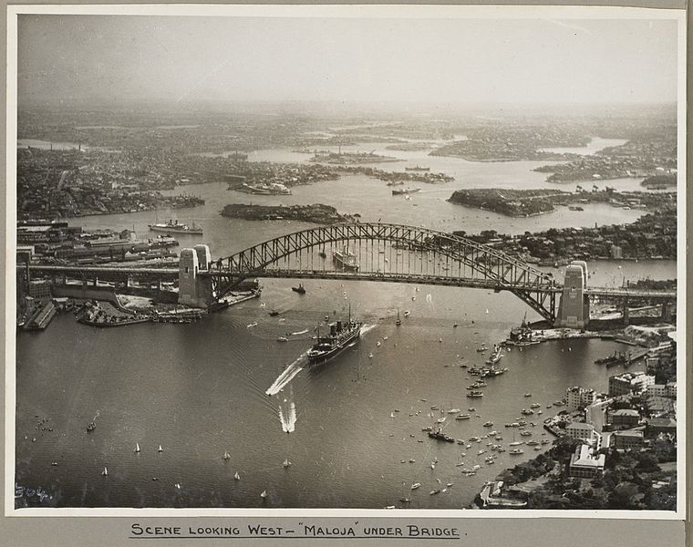 File:The mail ship Maloja passing under Sydney Harbour Bridge, 19 March 1932 (6174057672).jpg