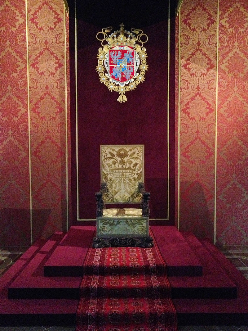 Throne at Palace of the Grand Dukes of Lithuania.jpg