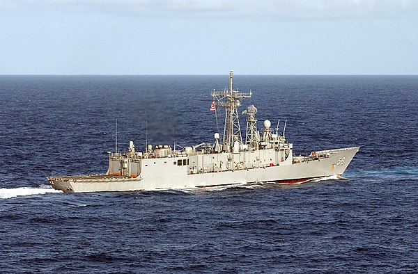 USS Samuel B. Roberts (FFG-58), navigates in the Caribbean Sea during an exercise, 9 April 2007.