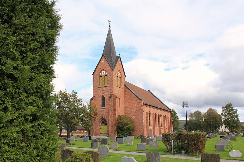 File:Ullern kirke (Sør-Odal).JPG